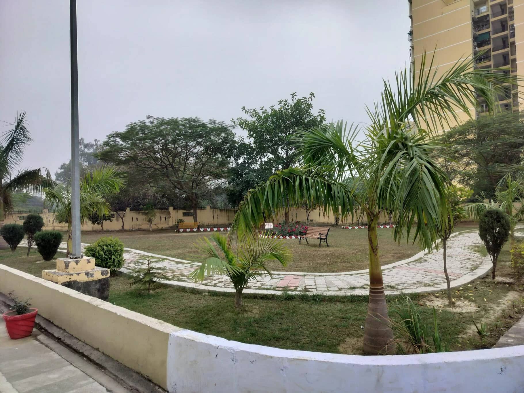sushant-golf-city property — photo 2